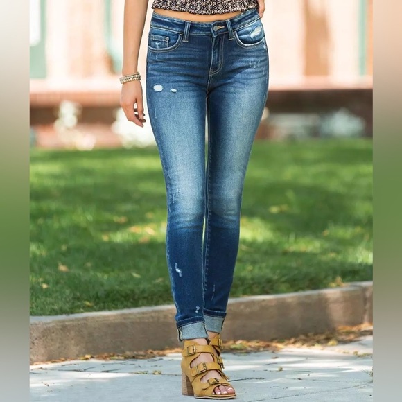 Buckle Denim - Bridge By Gly Mid-Rise Skinny Stretch Jean